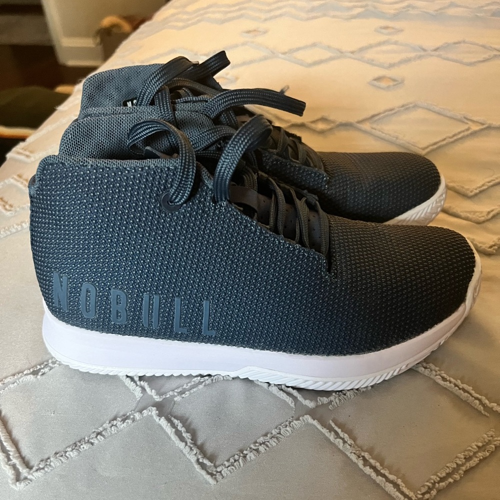 Women’s No Bull mid trainers